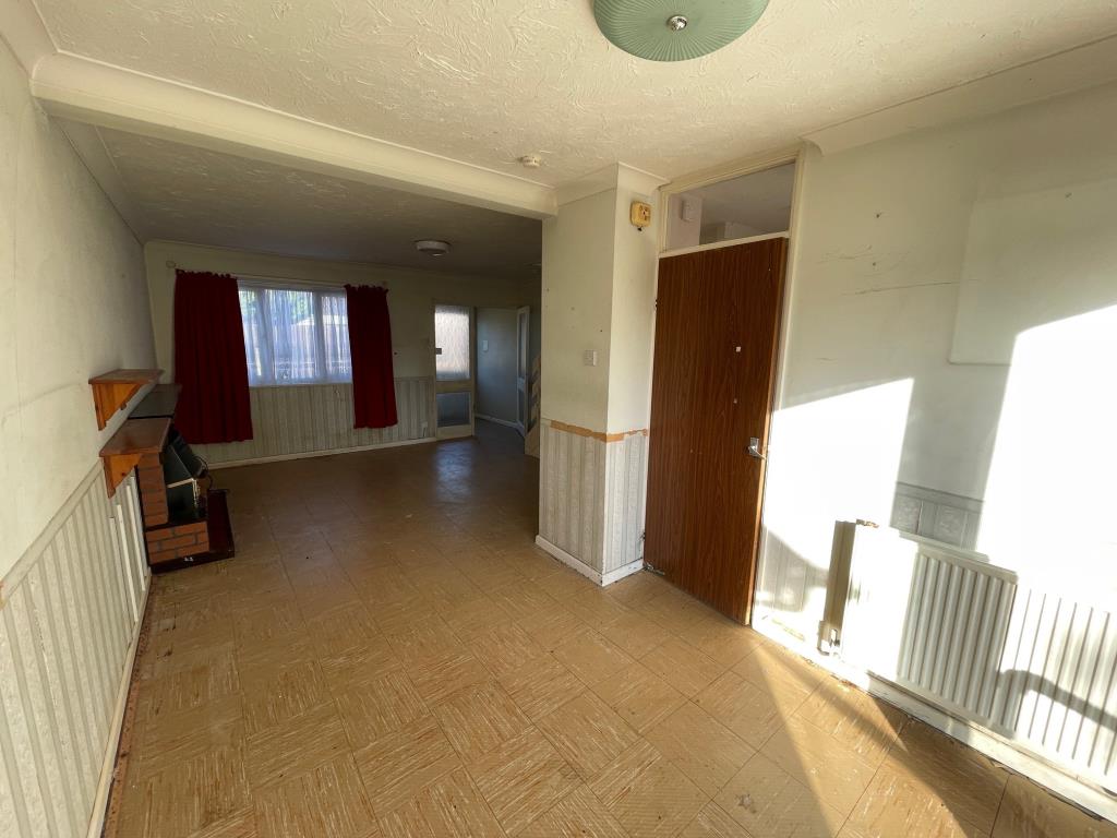 Lot: 122 - SEMI-DETACHED HOUSE FOR IMPROVEMENT - Alternative view of living room room back of the house